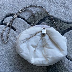 Nuńoo Shell Colored Bag - sustainable material collection